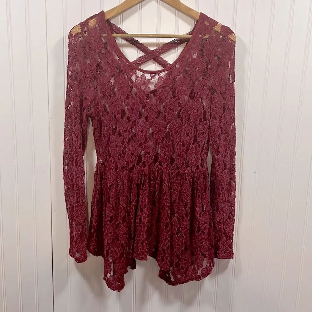 BKE sheer lace long sleeve tunic